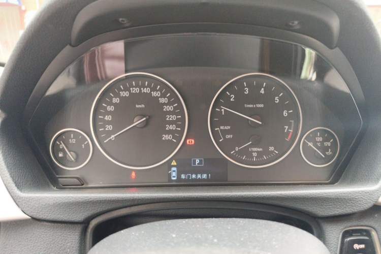 Used BMW 3 Series 2014 320i Sport Edition Instrument Cluster
