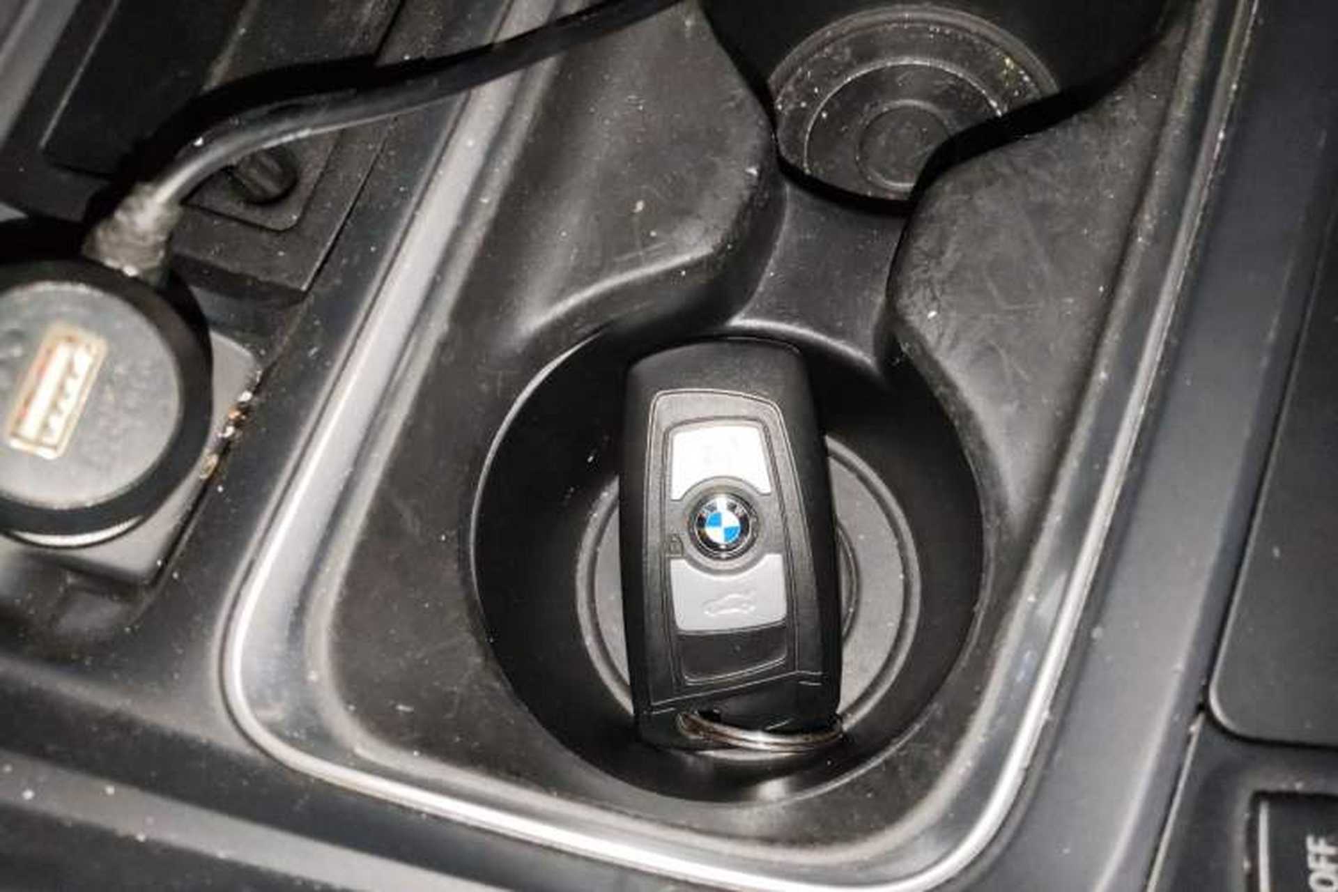 Used BMW 3 Series 2014 320Li Fashion Model Interior 1