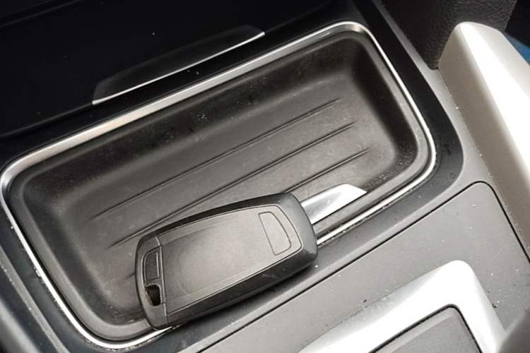 Used BMW 3 Series 2014 320Li Fashion Model Interior 1