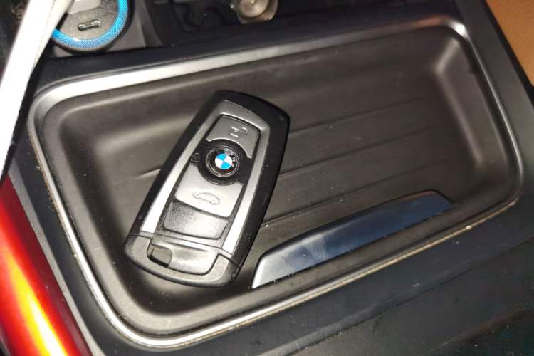 Used BMW 3 Series 2014 320Li Luxury Design Package Interior 1