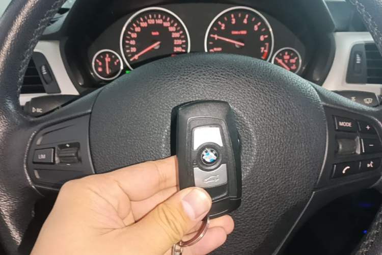 Used BMW 3 Series 2014 320Li Fashion Model Interior 1
