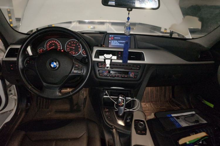 Used BMW 3 Series 2014 320Li Fashion Model Interior 2