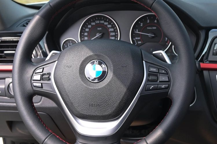 Used BMW 3 Series 2014 328i Sport Design Package Interior 2
