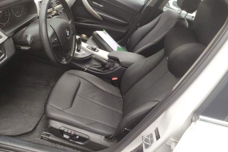 Used BMW 3 Series 2014 320Li Fashion Model Interior 2