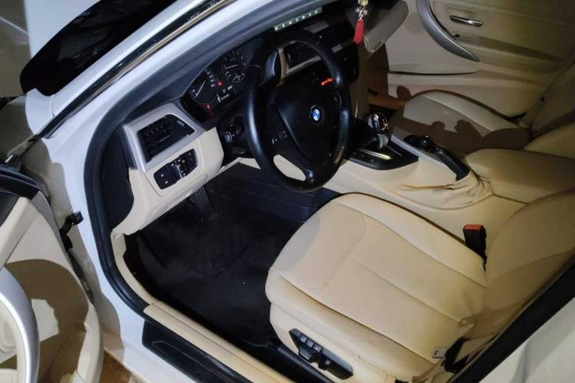 Used BMW 3 Series 2014 320Li Fashion Model Interior 3