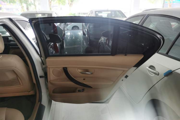 Used BMW 3 Series 2014 320Li Fashion Model Interior 3