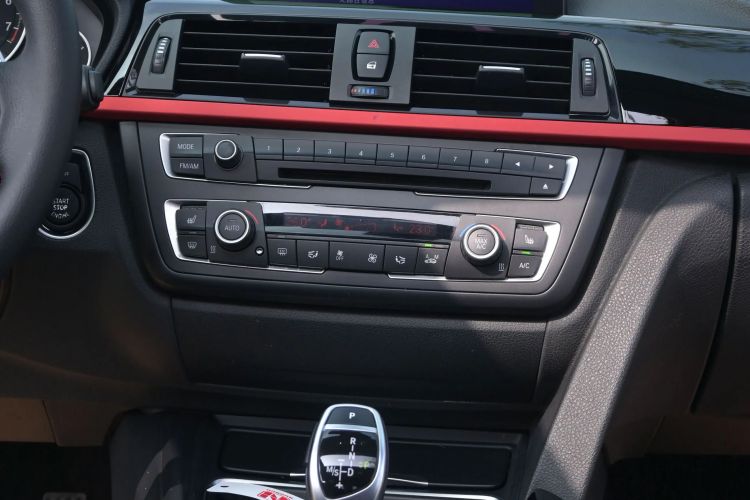 Used BMW 3 Series 2014 328i Sport Design Package Interior 3