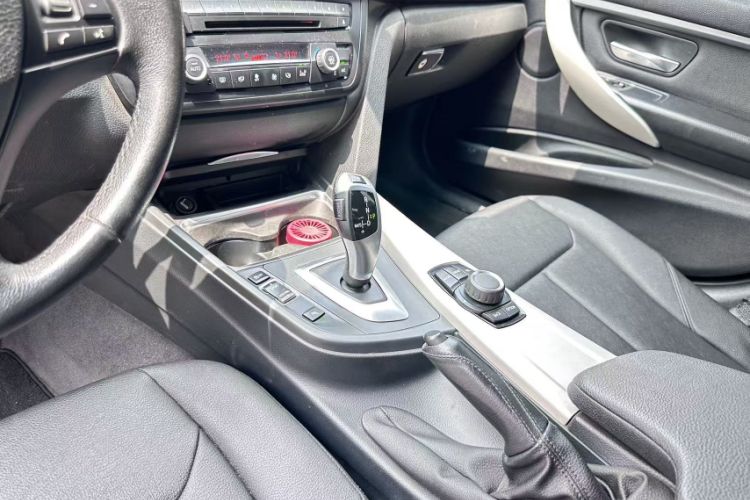 Used BMW 3 Series 2014 320Li Fashion Model Interior 5