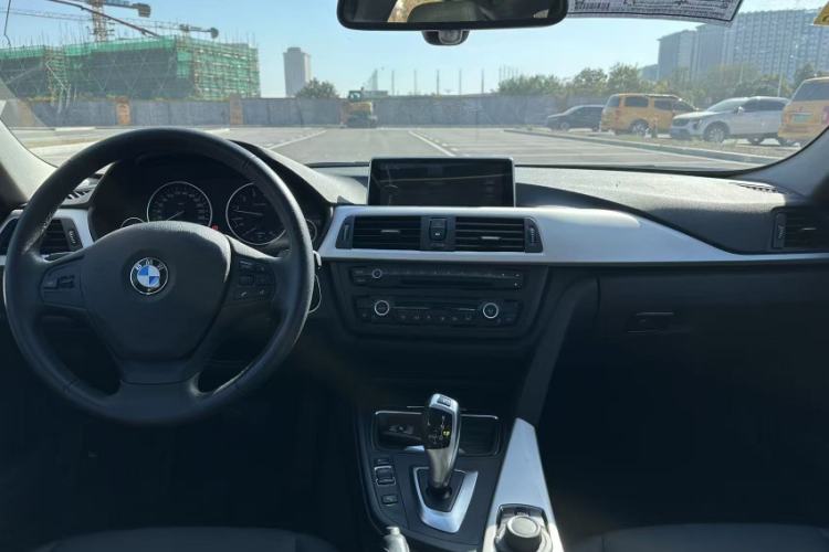Used BMW 3 Series 2014 320Li Fashion Model Interior 7