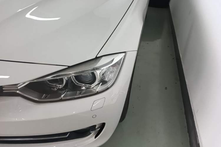 Used BMW 3 Series 2014 320Li Fashion Model Left Front Headlight