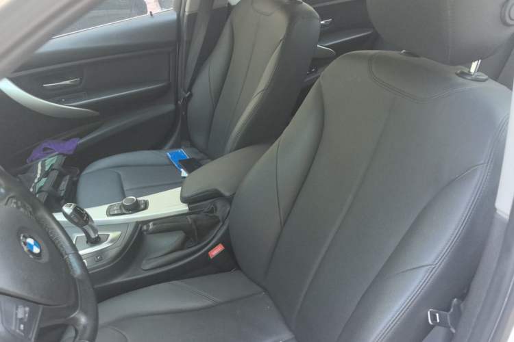 Used BMW 3 Series 2014 320Li Fashion Model Left Front Seat