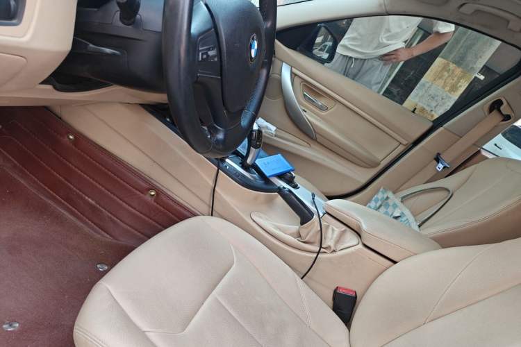 Used BMW 3 Series 2014 320Li Fashion Model Left Front Seat