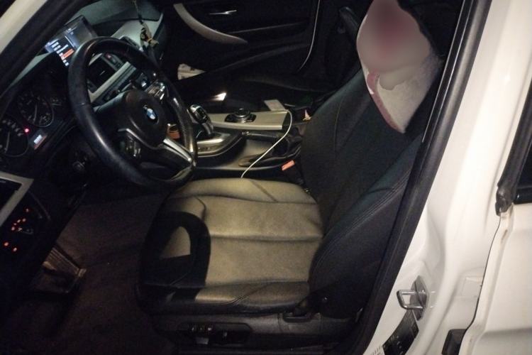 Used BMW 3 Series 2014 320Li Fashion Model Left Front Seat