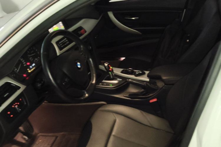 Used BMW 3 Series 2014 320Li Fashion Model Left Front Seat