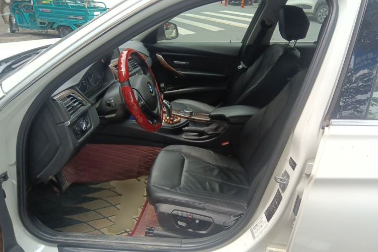 Used BMW 3 Series 2014 320Li Luxury Design Package Left Front Seat
