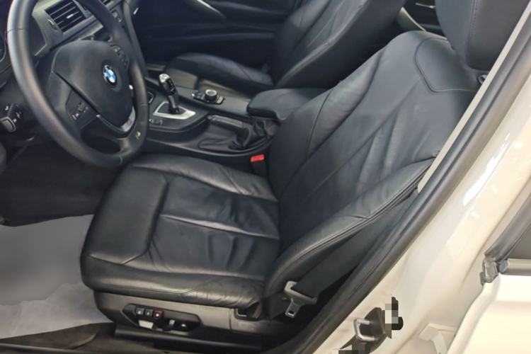 Used BMW 3 Series 2014 320i Sport Edition Left Front Seat