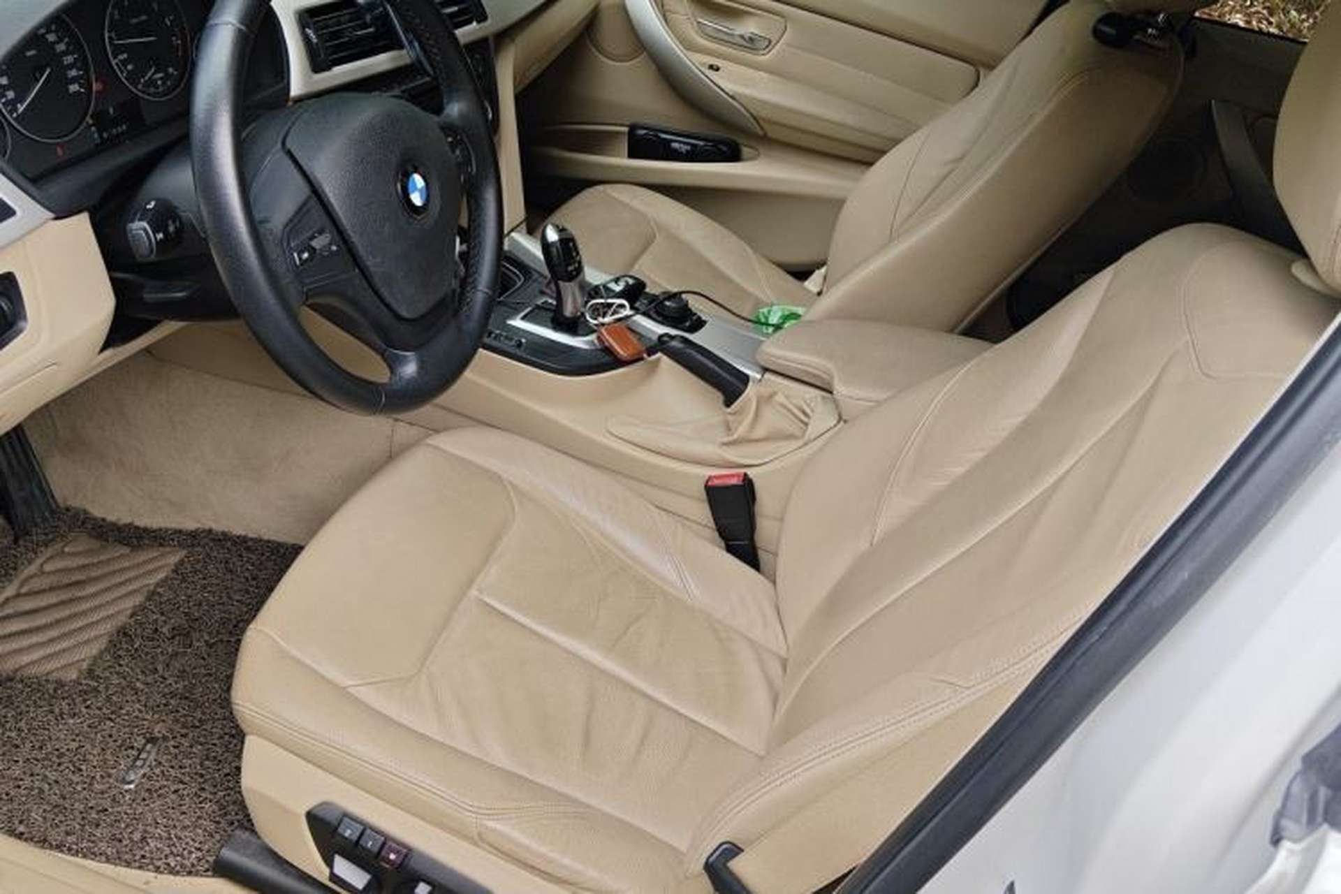 Used BMW 3 Series 2014 320i Sport Edition Left Front Seat