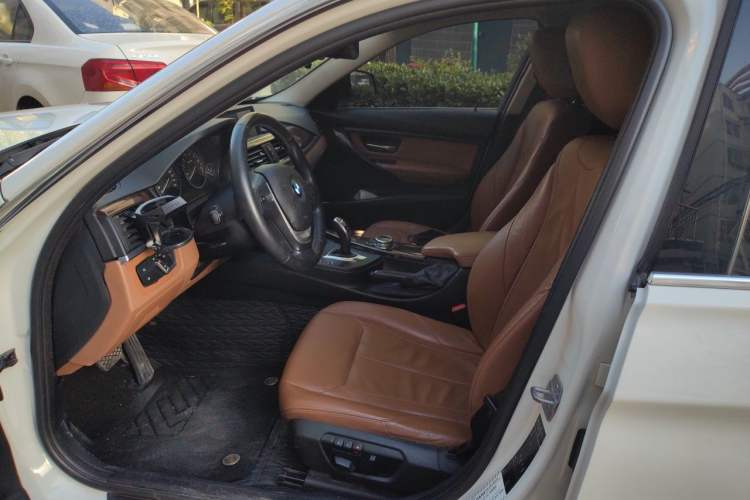 Used BMW 3 Series 2014 320Li Luxury Design Package Left Front Seat
