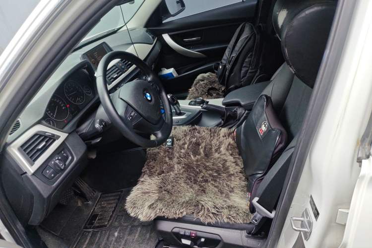 Used BMW 3 Series 2014 320Li Fashion Model Left Front Seat