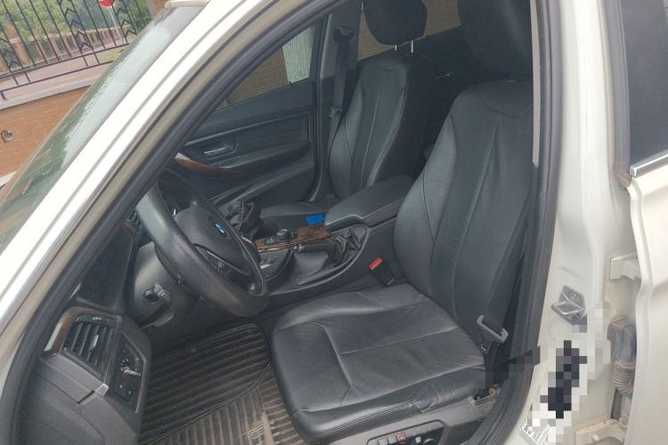 Used BMW 3 Series 2014 328Li Fashion Model Left Front Seat