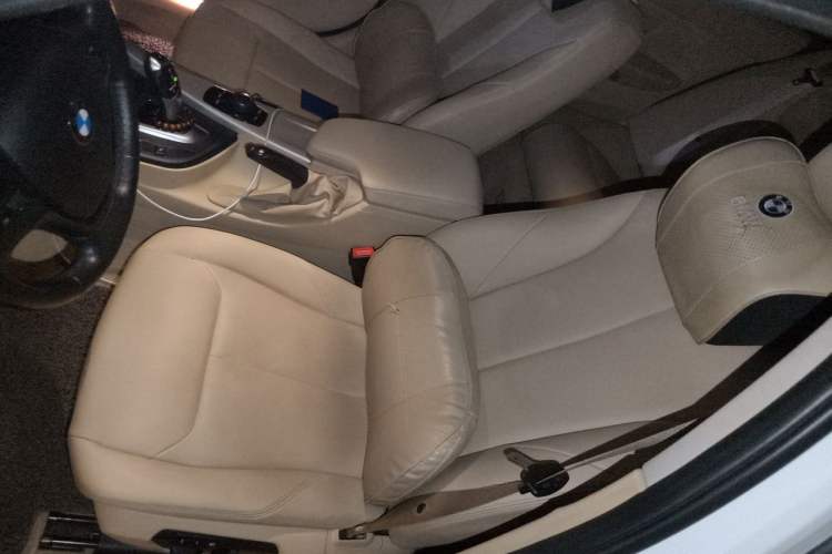 Used BMW 3 Series 2014 320Li Fashion Model Left Front Seat