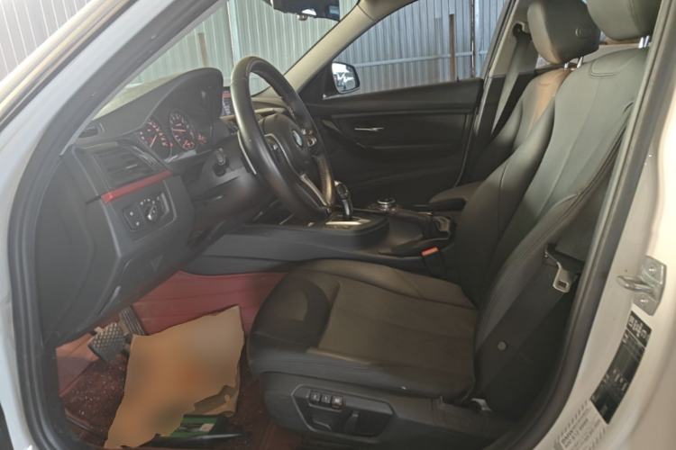 Used BMW 3 Series 2014 320Li Fashion Model Left Front Seat
