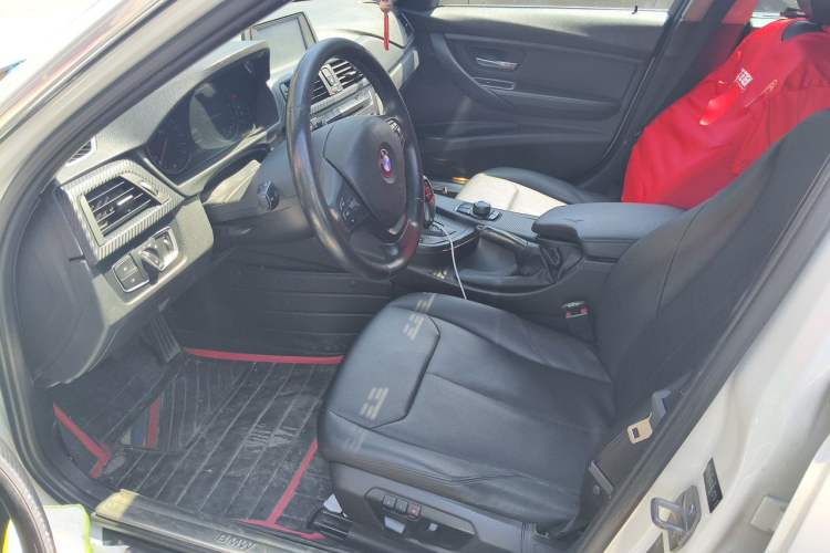 Used BMW 3 Series 2014 320Li Fashion Model Left Front Seat