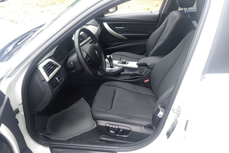 Used BMW 3 Series 2014 320Li Fashion Model Left Front Seat