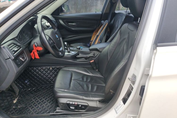 Used BMW 3 Series 2014 320i Sport Edition Left Front Seat