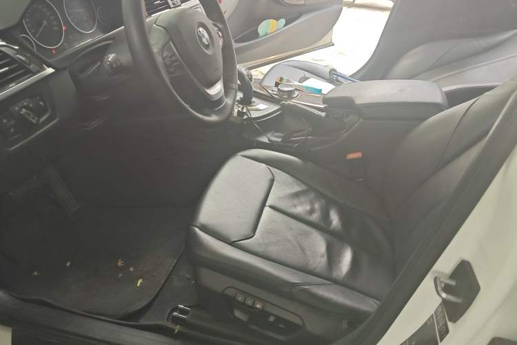 Used BMW 3 Series 2014 328Li Fashion Model Left Front Seat