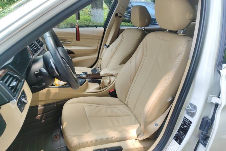 Used BMW 3 Series 2014 320Li Luxury Design Package Left Front Seat