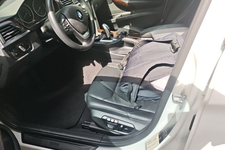 Used BMW 3 Series 2014 328Li Fashion Model Left Front Seat