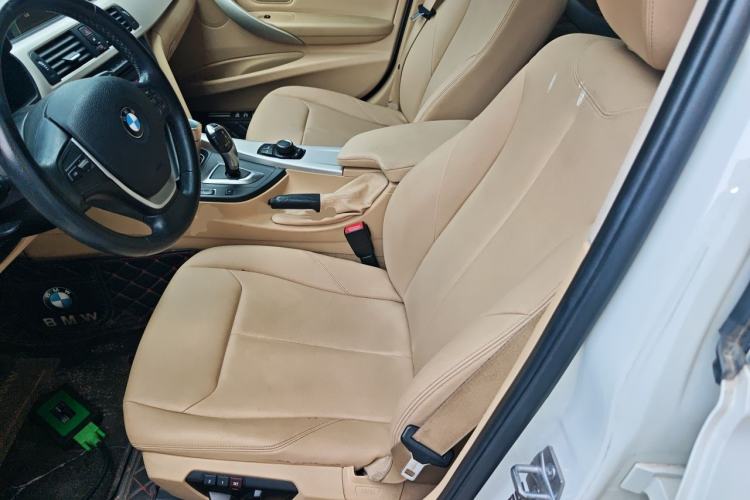 Used BMW 3 Series 2014 320Li Fashion Model Left Front Seat