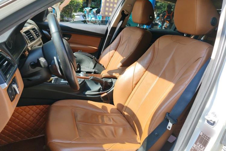 Used BMW 3 Series 2014 320Li Luxury Design Package Left Front Seat