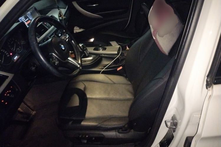 Used BMW 3 Series 2014 320Li Fashion Model Left Front Seat