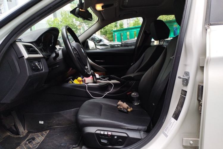 Used BMW 3 Series 2014 320i Sport Edition Left Front Seat