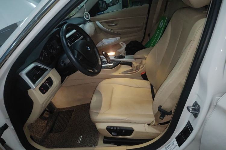 Used BMW 3 Series 2014 320Li Fashion Model Left Front Seat