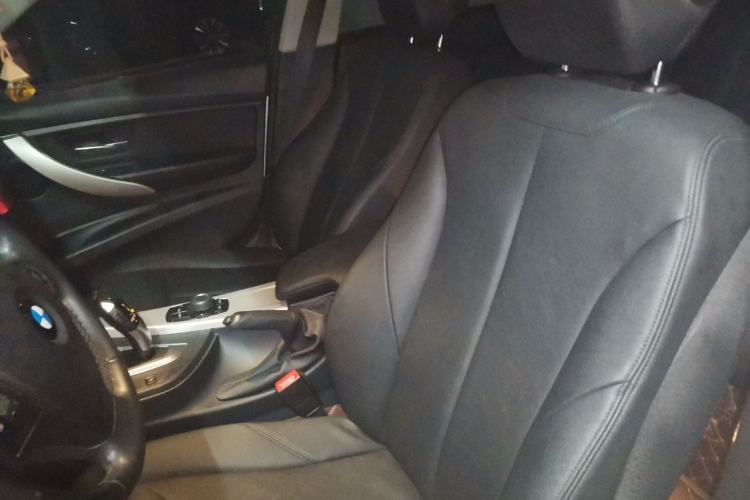 Used BMW 3 Series 2014 320Li Fashion Model Left Front Seat