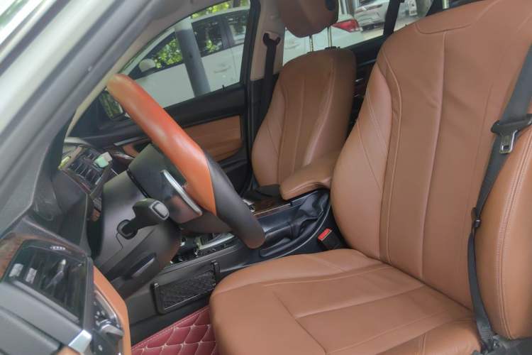 Used BMW 3 Series 2014 320Li Luxury Design Package Left Front Seat