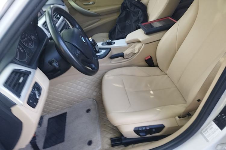 Used BMW 3 Series 2014 320Li Fashion Model Left Front Seat