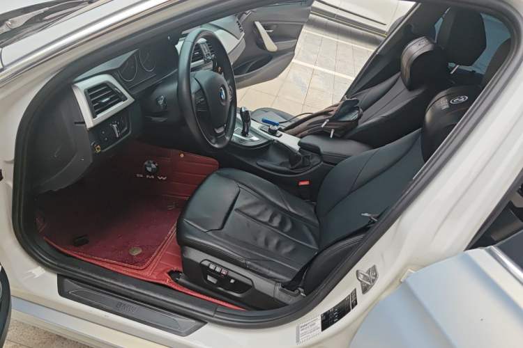 Used BMW 3 Series 2014 320Li Fashion Model Left Front Seat