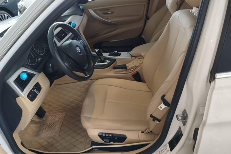 Used BMW 3 Series 2014 320Li Fashion Model Left Front Seat