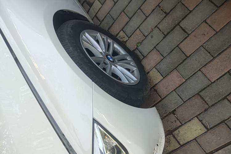 Used BMW 3 Series 2014 320Li Fashion Model Left Front Wheel Hub