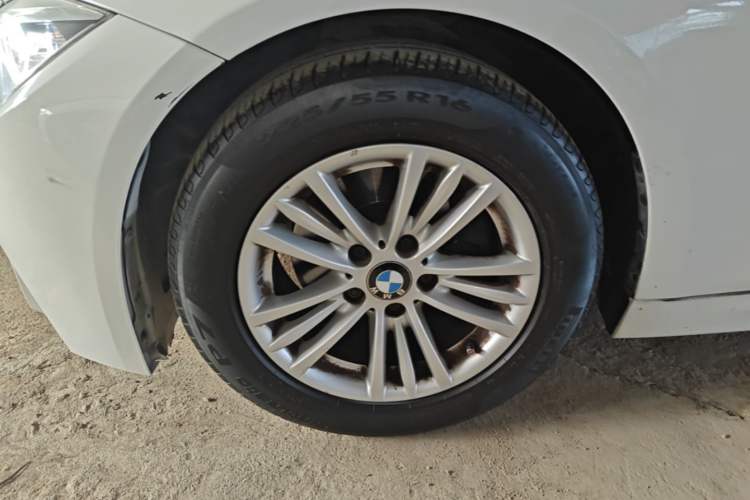 Used BMW 3 Series 2014 320Li Fashion Model Left Front Wheel Hub