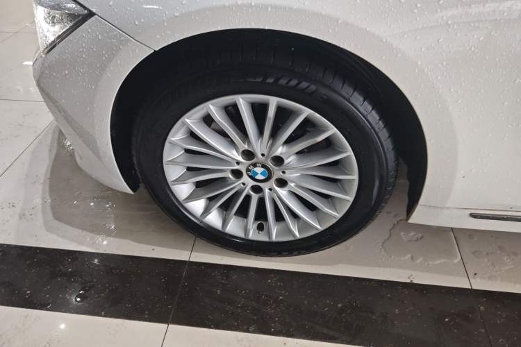 Used BMW 3 Series 2014 320Li Luxury Design Package Left Front Wheel Hub