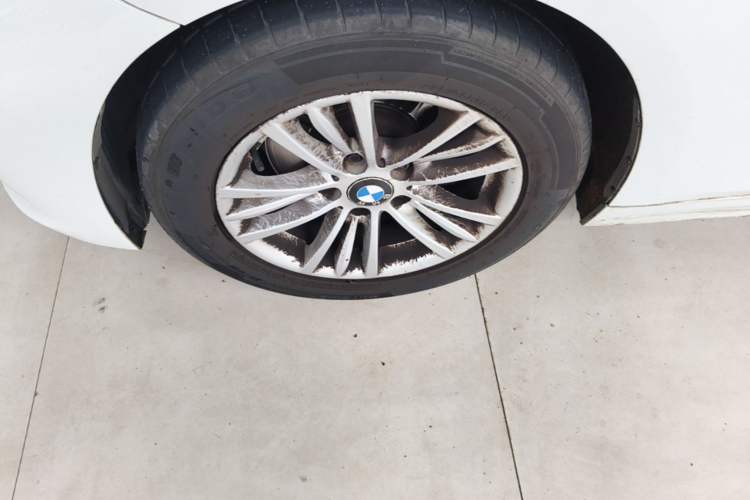 Used BMW 3 Series 2014 320Li Fashion Model Left Front Wheel Hub