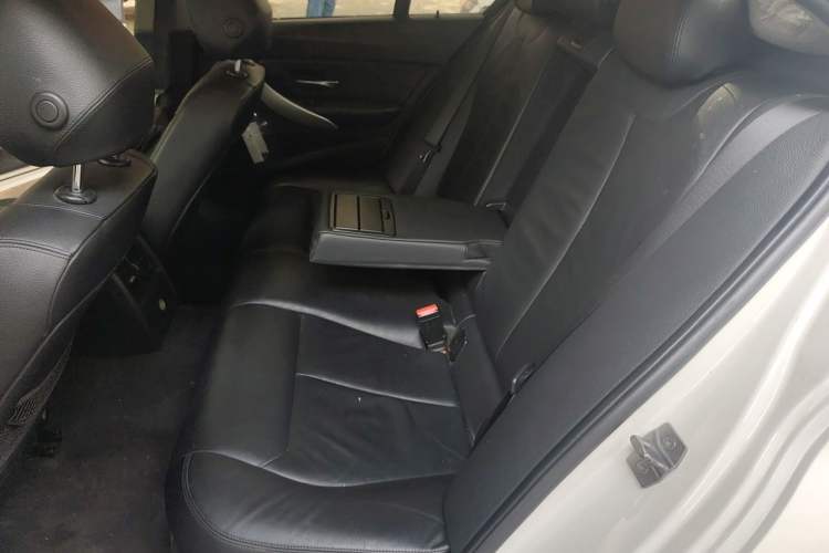 Used BMW 3 Series 2014 320i Sport Edition Left Rear Seat