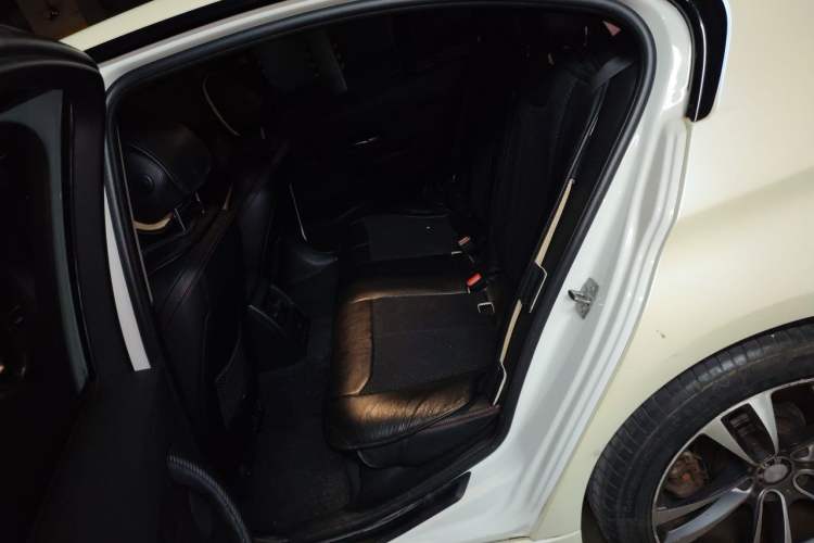 Used BMW 3 Series 2014 328i Sport Design Package Left Rear Seat