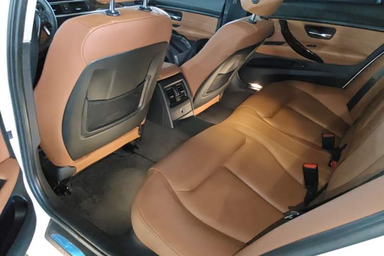 Used BMW 3 Series 2014 328Li Luxury Design Package Left Rear Seat