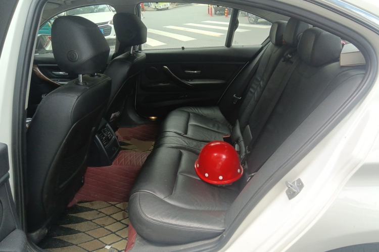 Used BMW 3 Series 2014 320Li Luxury Design Package Left Rear Seat